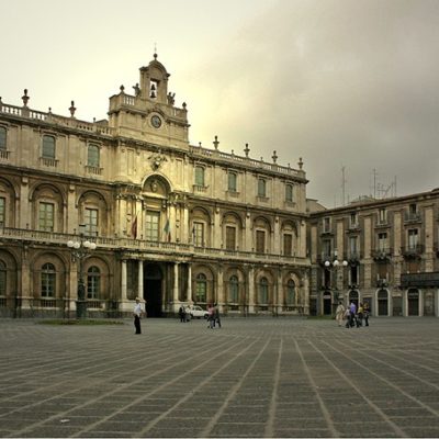 Piazza Università